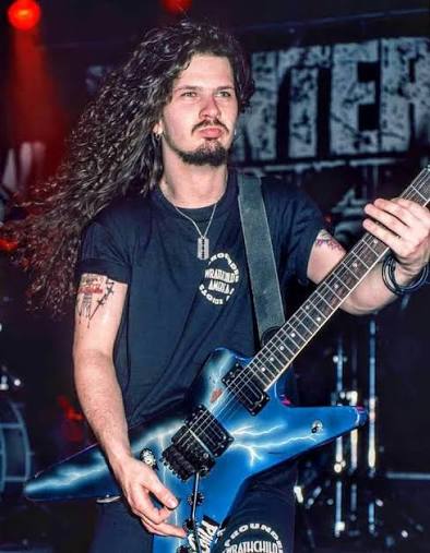 Dimebag Darrell playing the Dean From Hell